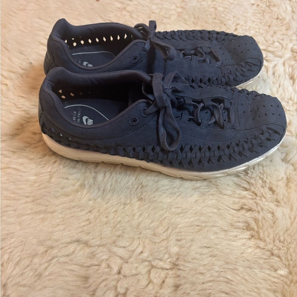 Nike Navy Woven Sneakers - Picture 5 of 10